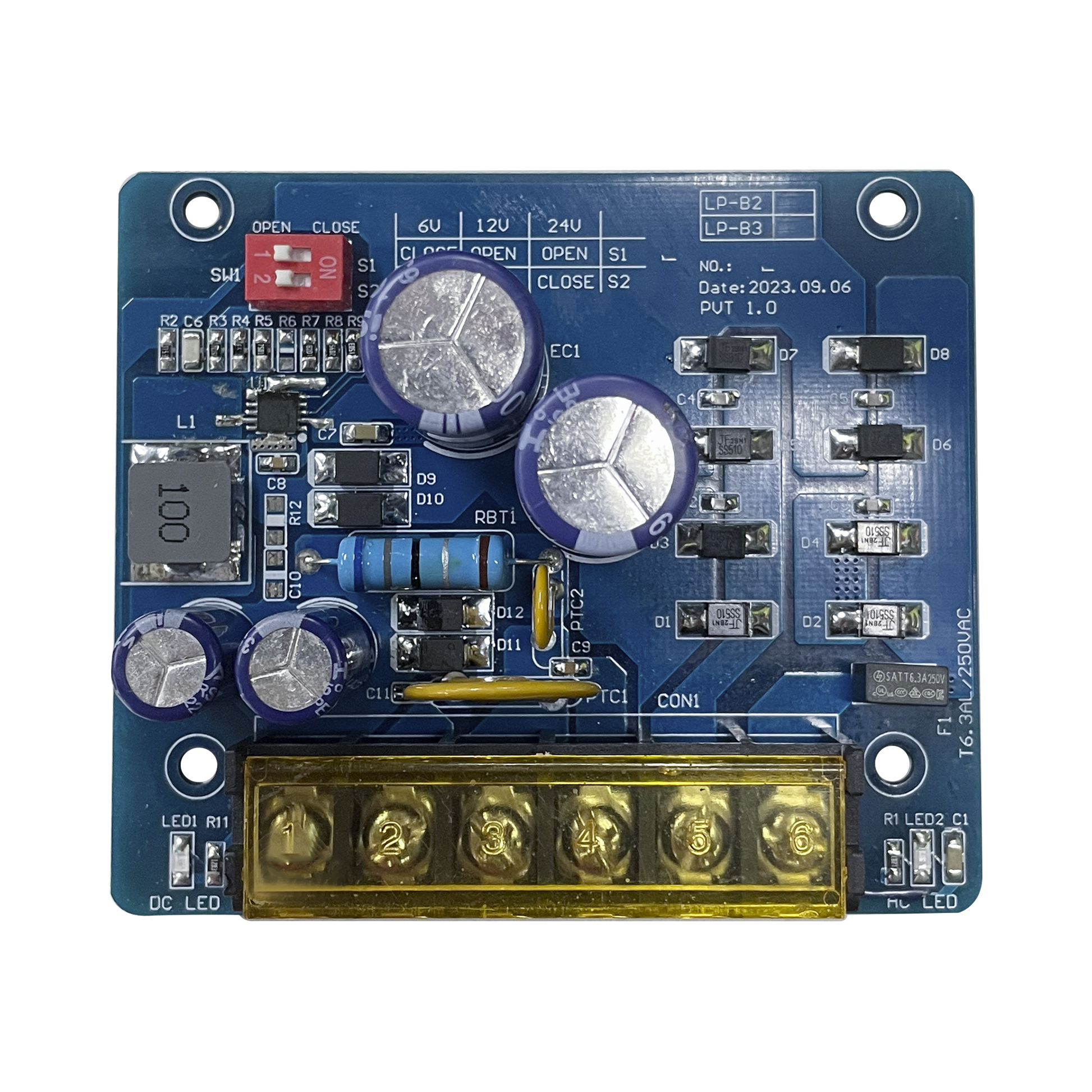 PL-B2|6 o 12  o 24 Vcc @ 2.5 A / Fuente tipo tarjeta/ 1 salida / requiere transformador de entrada  / capacidad de bater?¡as / bater?¡as no incluidas.