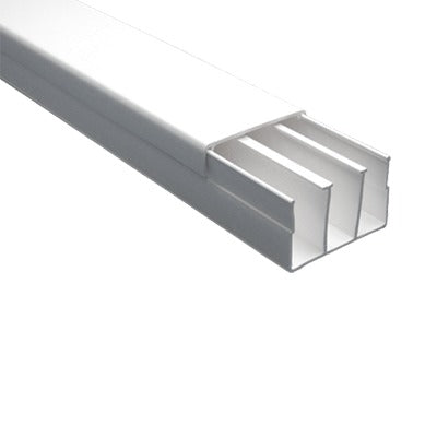 TEK-62-ST|Canaleta sin troquel con tapa color blanco de PVC auto extinguible, 40 x 62 tramo 2.5m (6301-01251)