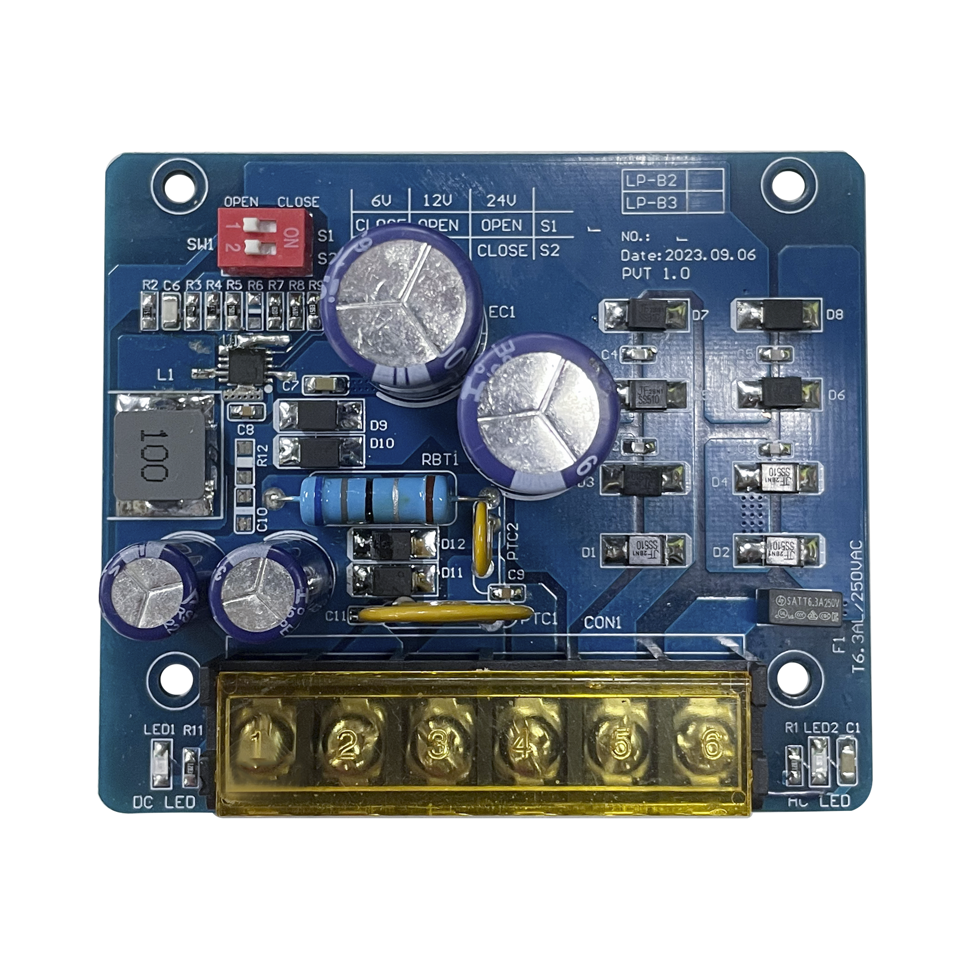 PL-B2|6 o 12  o 24 Vcc @ 2.5 A / Fuente tipo tarjeta/ 1 salida / requiere transformador de entrada  / capacidad de bater?¡as / bater?¡as no incluidas.